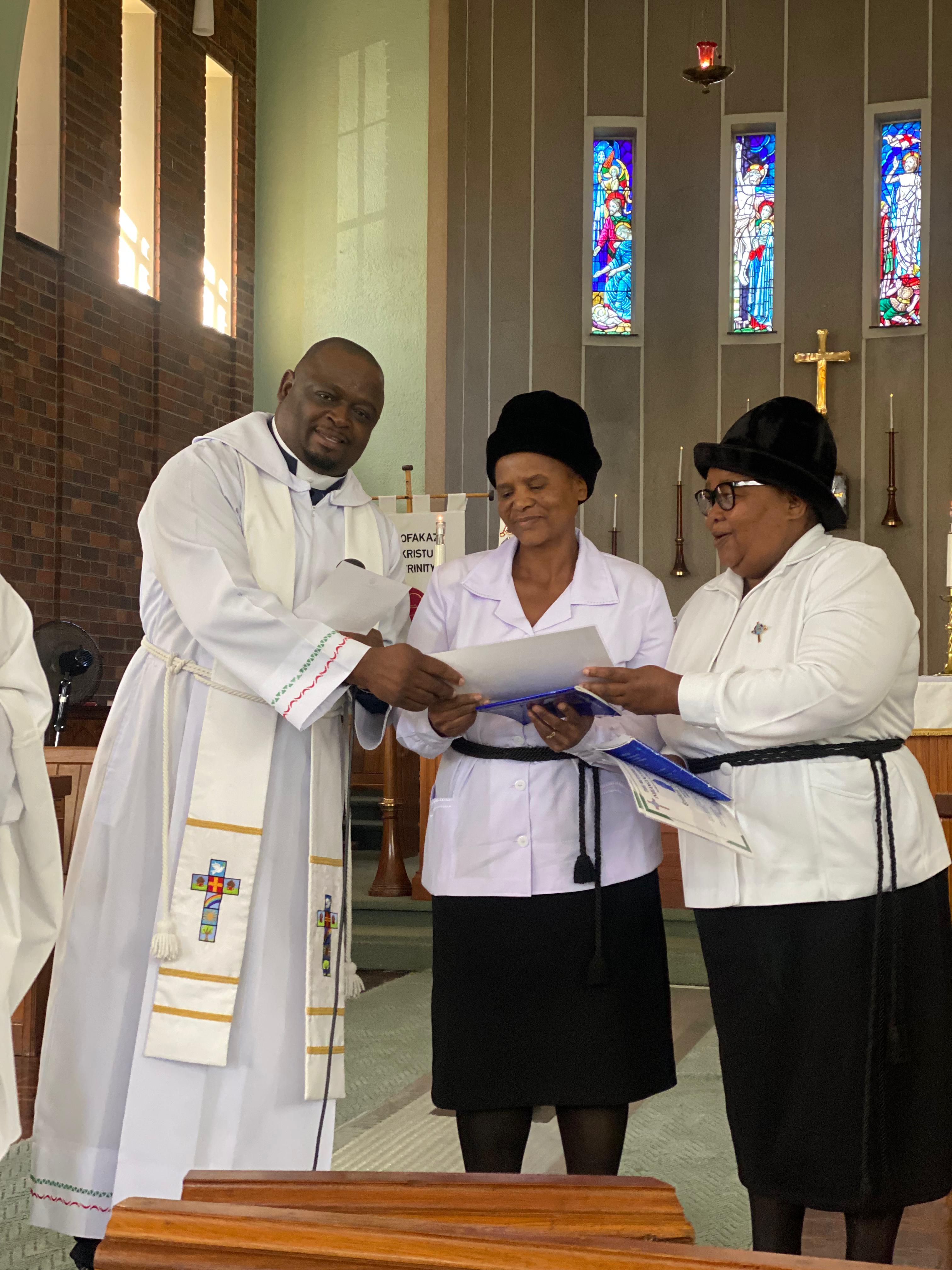 Rev Phiwayinkosi and MU members 1